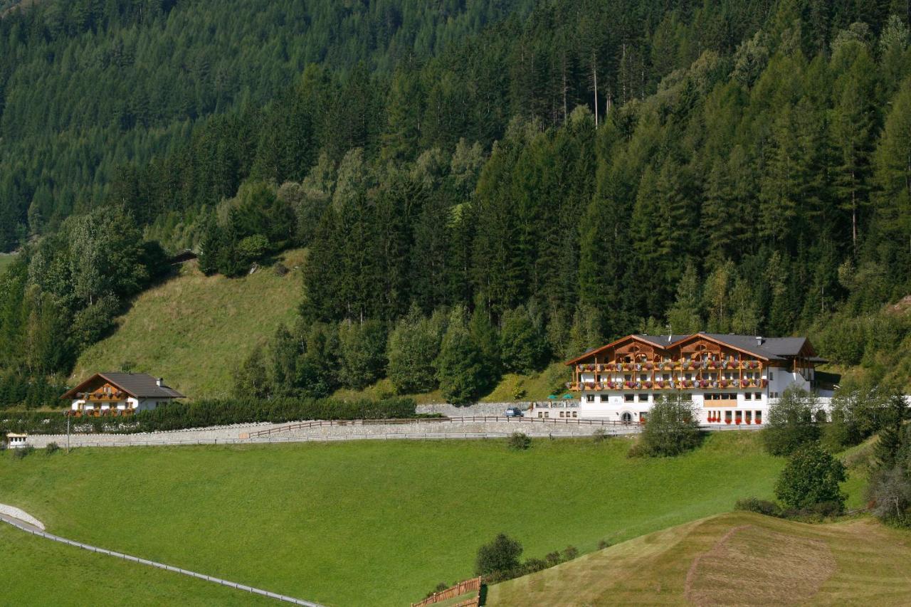 Hotel Kranebitt Val di Vizze Eksteriør billede